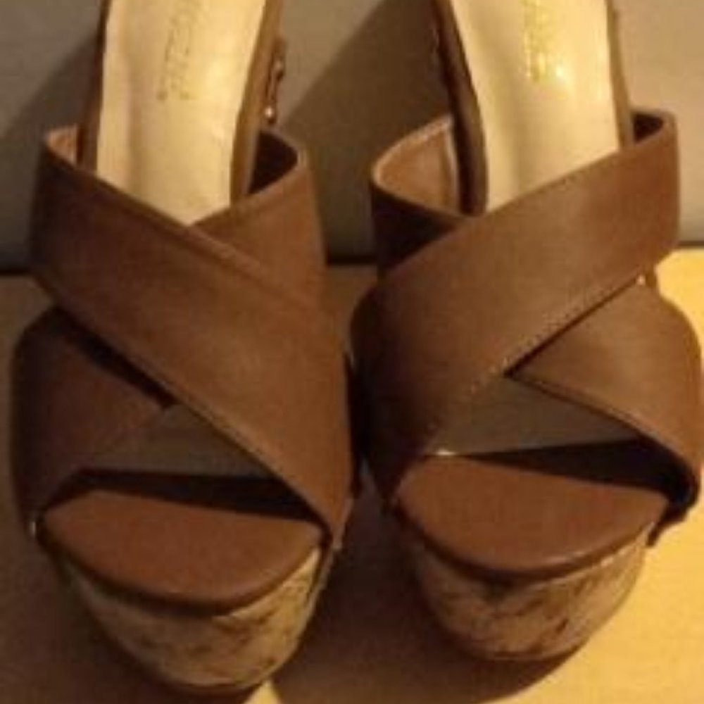 Shoes - Picture 3 of 5